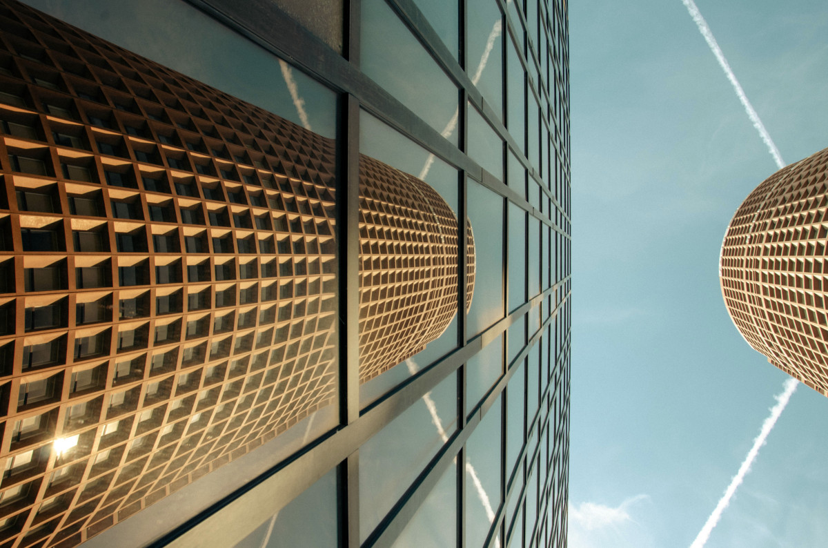 Hello, je tente un parti pris  colorimétrique.....  Merci à toute l'équipe ! Bon dimanche à tous.