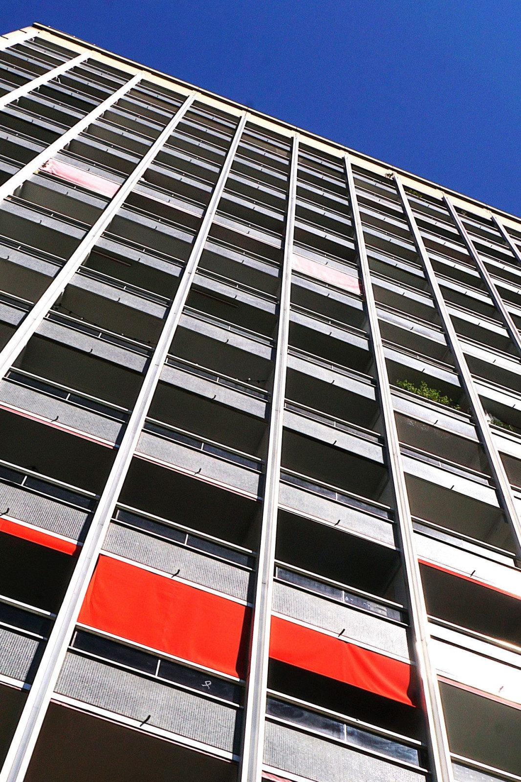 deuxième série architecture Part-Dieu, dans un style un peu différent !