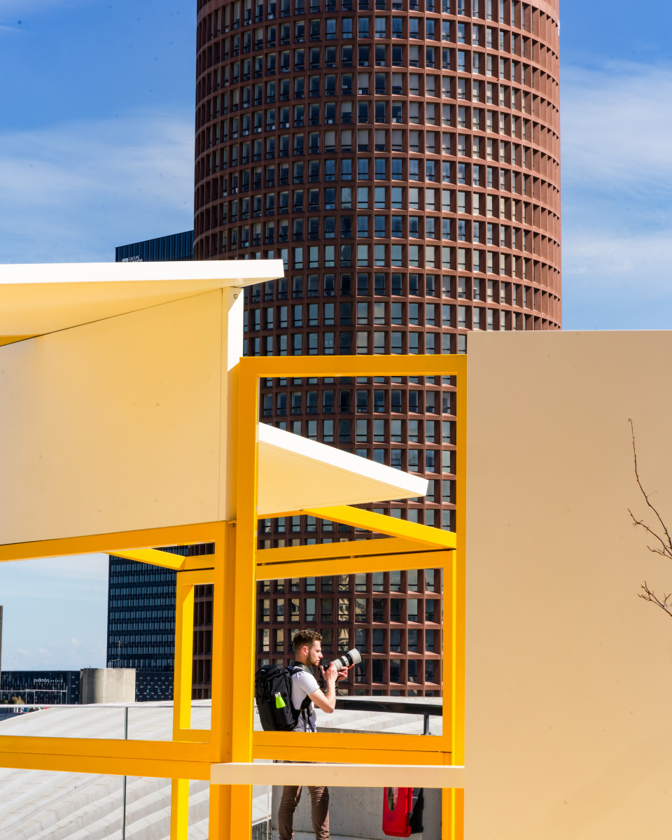 Des diagonales et des photographes photographiés