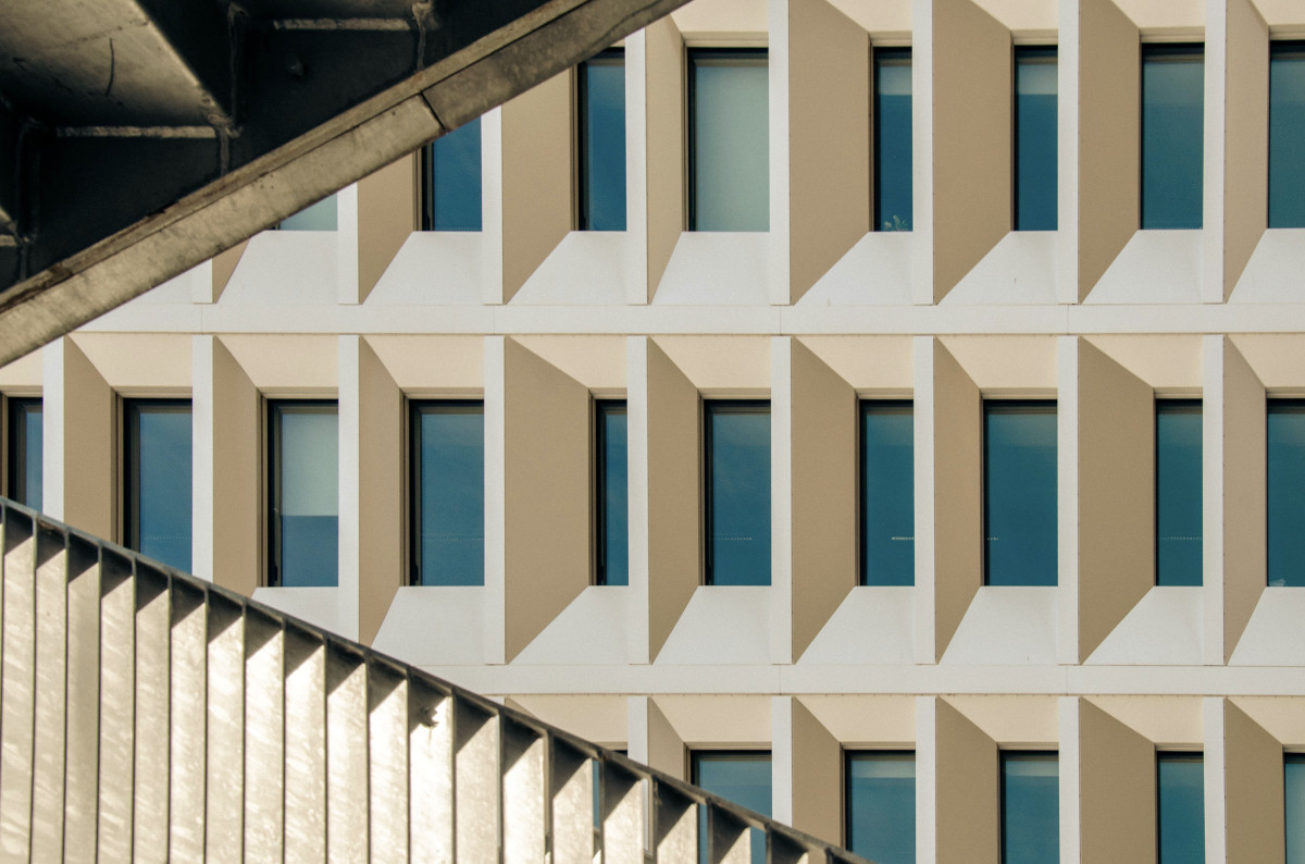 Hello, je tente un parti pris  colorimétrique.....  Merci à toute l'équipe ! Bon dimanche à tous.