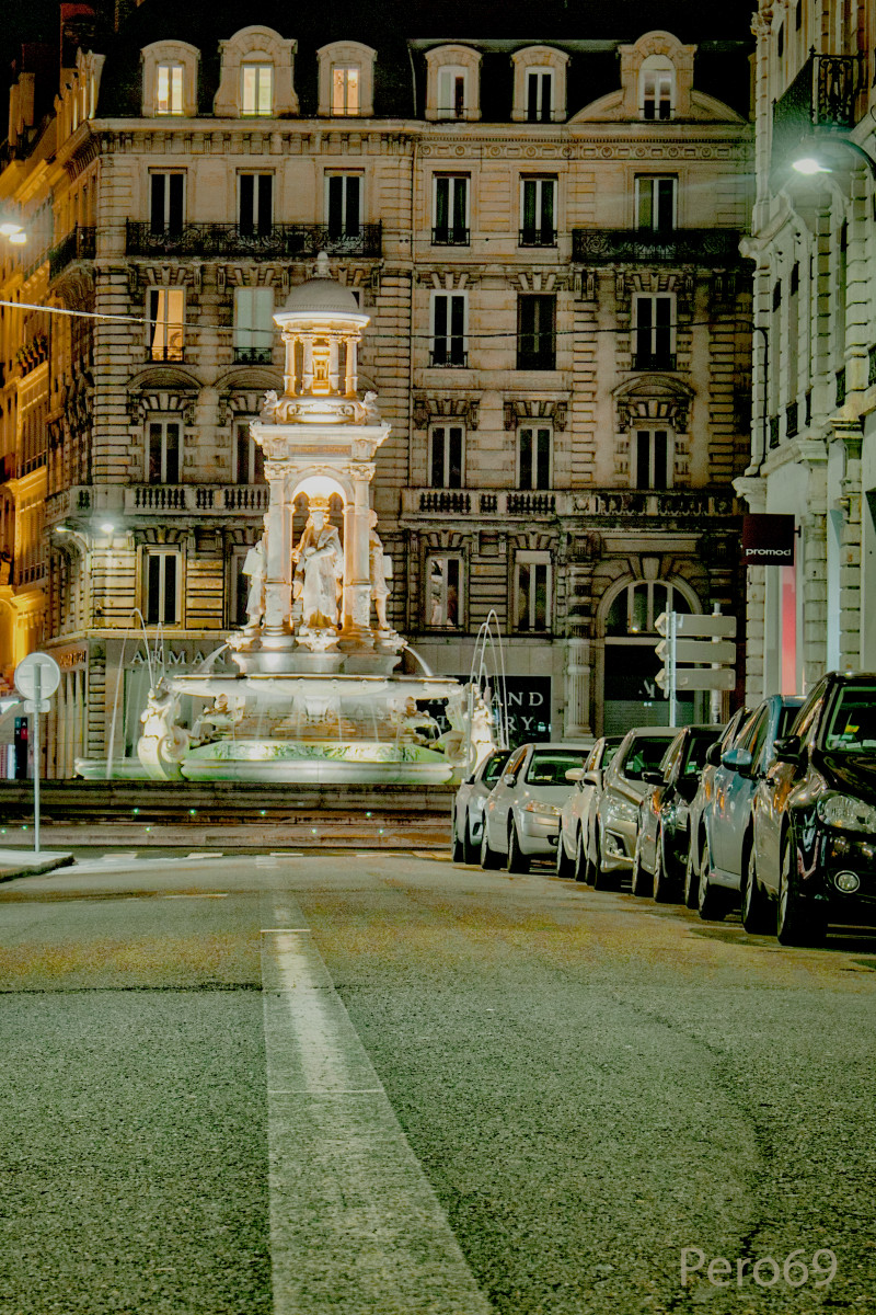 Très content de découvrir cette petite communauté, je suis arrivé sur Lyon recemment j'ai testé quelques photos, mais je suis totalement débutant... j'espère pouvoir vous rencontrer un de ces quatre !