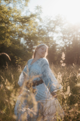 Avec @melody.migliaccio et @emma_spz on est allé faire du repérage pour l’atelier portrait printanier à la golden hour ! 🤗💐

Hâte de vous voir le 6 juin ! 📸