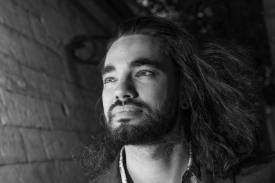 Atelier photo au flash Rembrandt et bien plus avec une série monochrome de @hadrienpopierpro 
Merci encore Hadrien :).