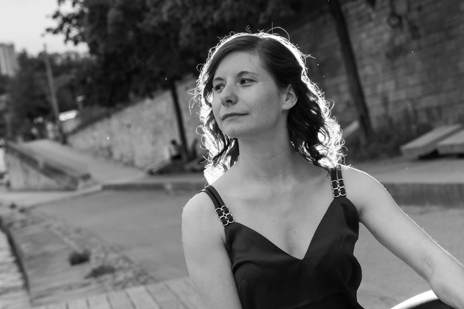 Atelier photo au flash Rembrandt et bien plus avec une série monochrome d'@anaisdelh@aol.fr.
Merci encore Anaïs :).