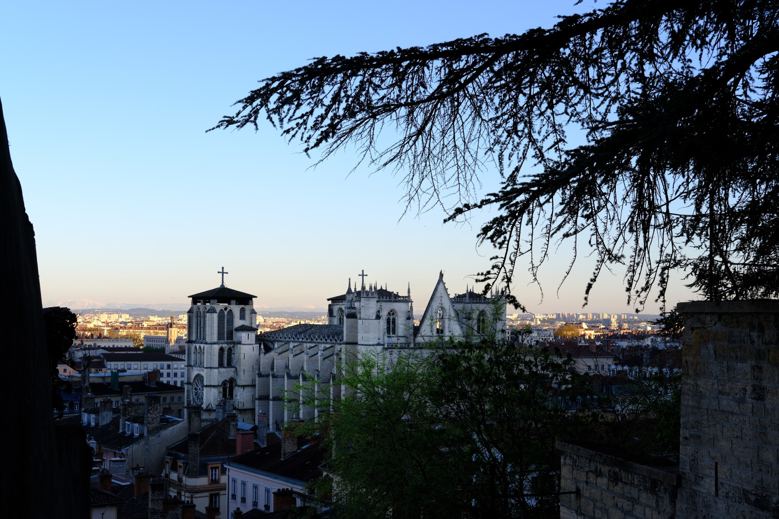 Cathédrale Saint Jean Baptiste, juste avant le coucher de soleil