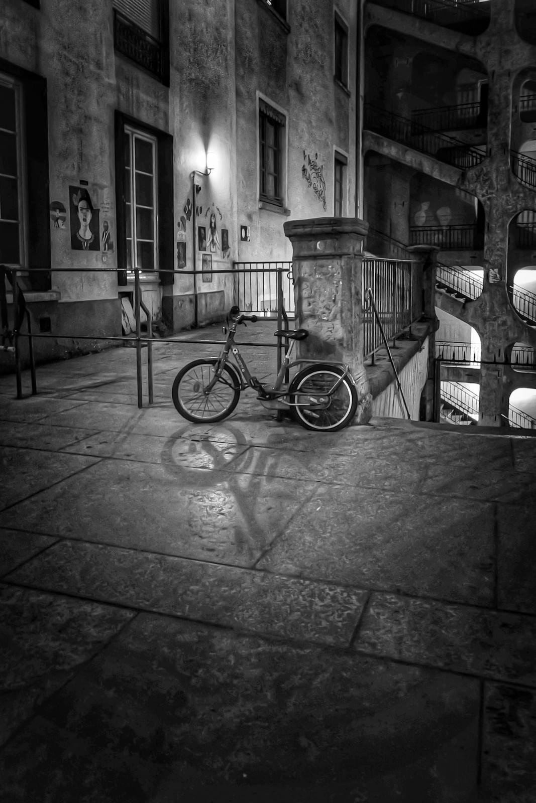 Bonjour tout le monde, une petite série avec des photos en vrac prisent sur plusieurs sorties en solo , leur seul point commun est le lieu  : la belle ville de Lyon.