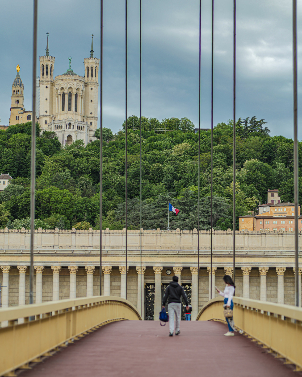 Bonjour tout le monde, une petite série avec des photos en vrac prisent sur plusieurs sorties en solo , leur seul point commun est le lieu  : la belle ville de Lyon.