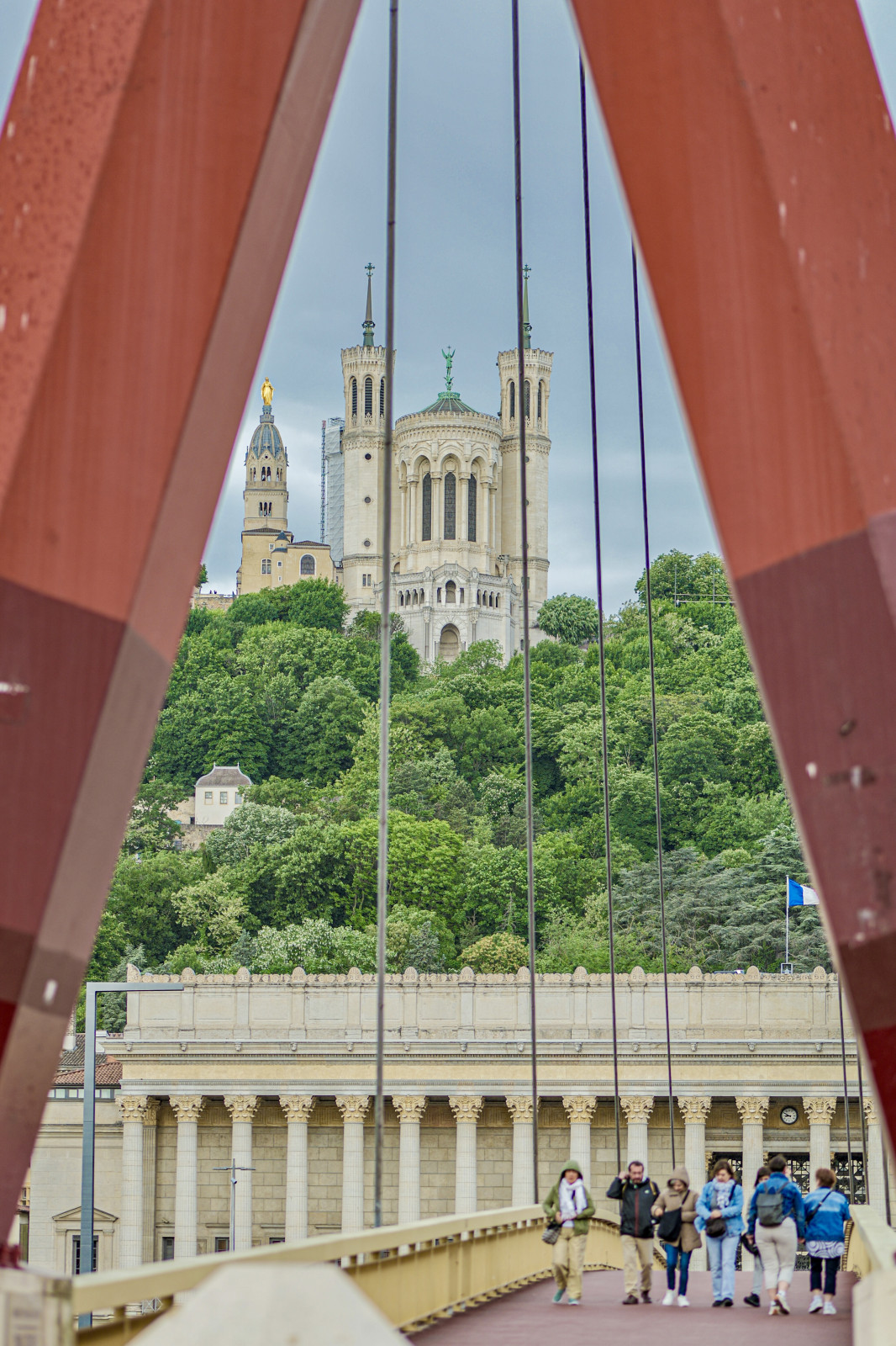 Bonjour tout le monde, une petite série avec des photos en vrac prisent sur plusieurs sorties en solo , leur seul point commun est le lieu  : la belle ville de Lyon.
