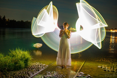 Voila la contribution à cette sortie lightpainting de vendredi soir ...