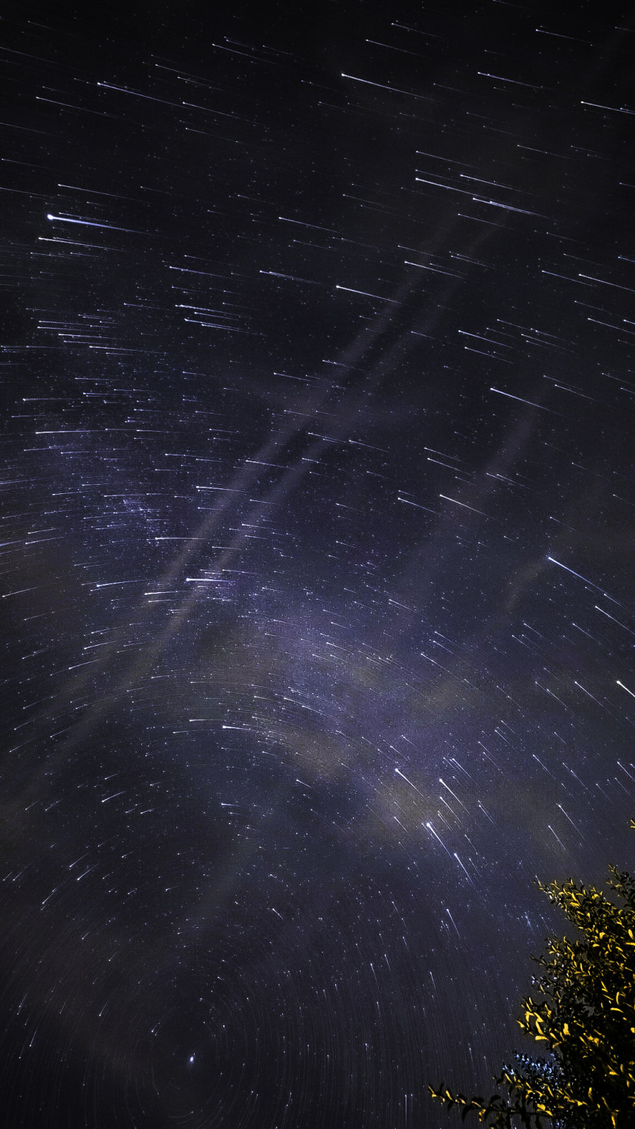 Observation 2-3 heures 
600 photos d emplies 
Edit Lightroom 
Et starstacker