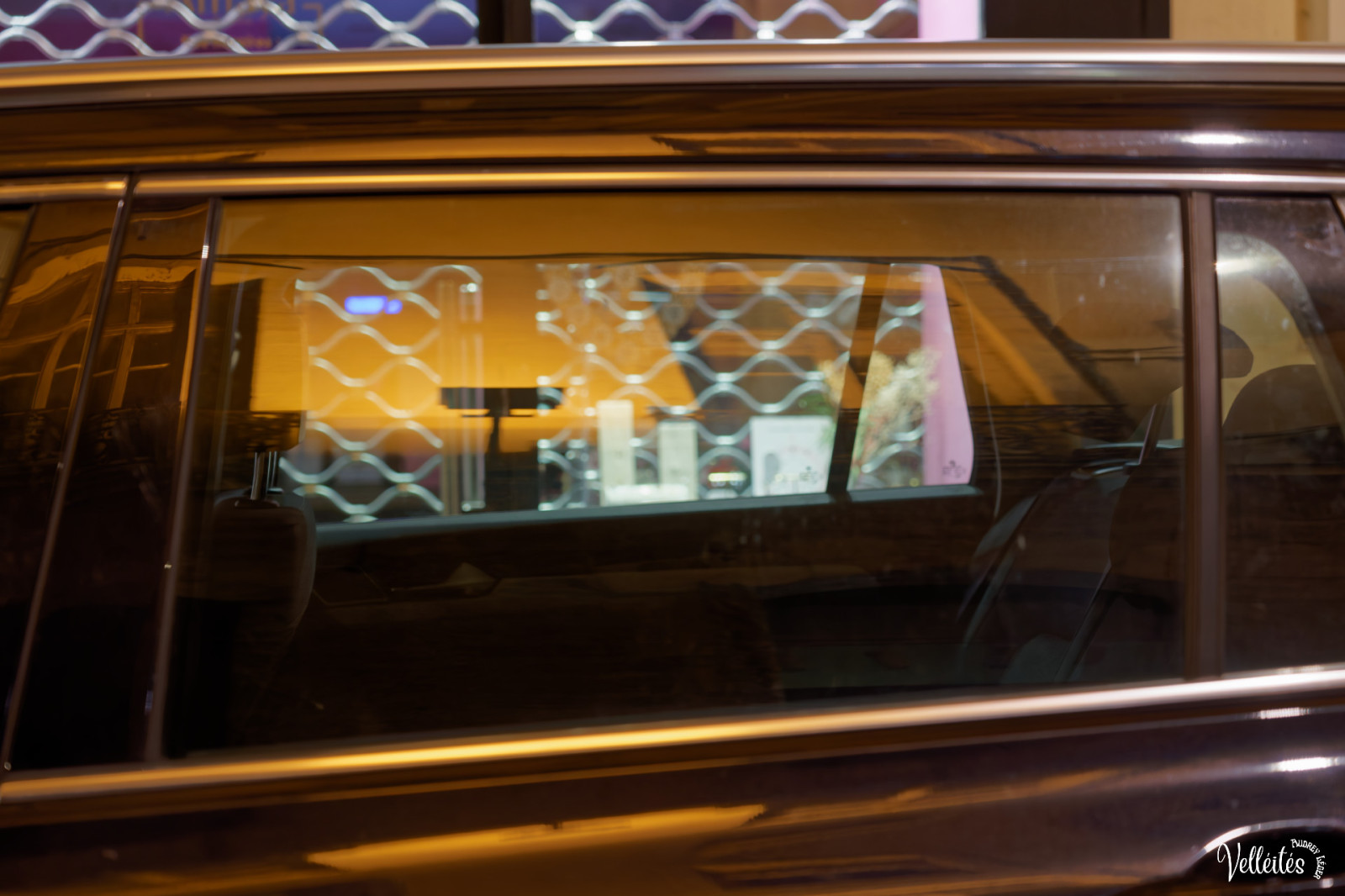 Merci pour cette initiation à la manière de Saul Leiter . C’était très intéressant, je n’ai pas trop réussi l’aspect trichromie ! Merci pour la bonne humeur des participants, coopération et tentatives farfelues