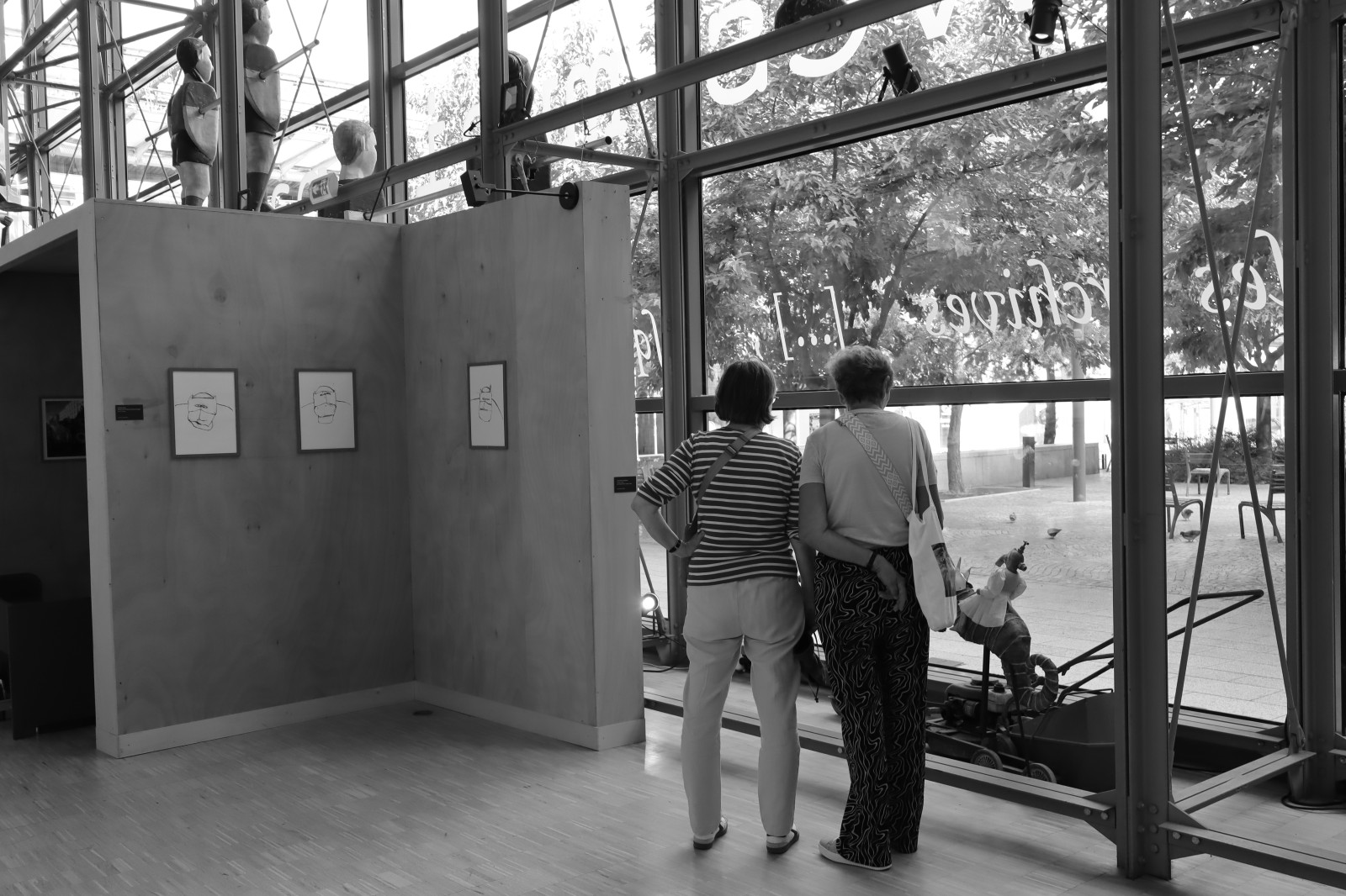 Exposition aux archives de Lyon.
Un brin déjanté mais qui vous transporte dans une bulle imaginaire